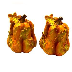 Set of Fall Pumpkins. Approx 4.75” tall. Pre owned